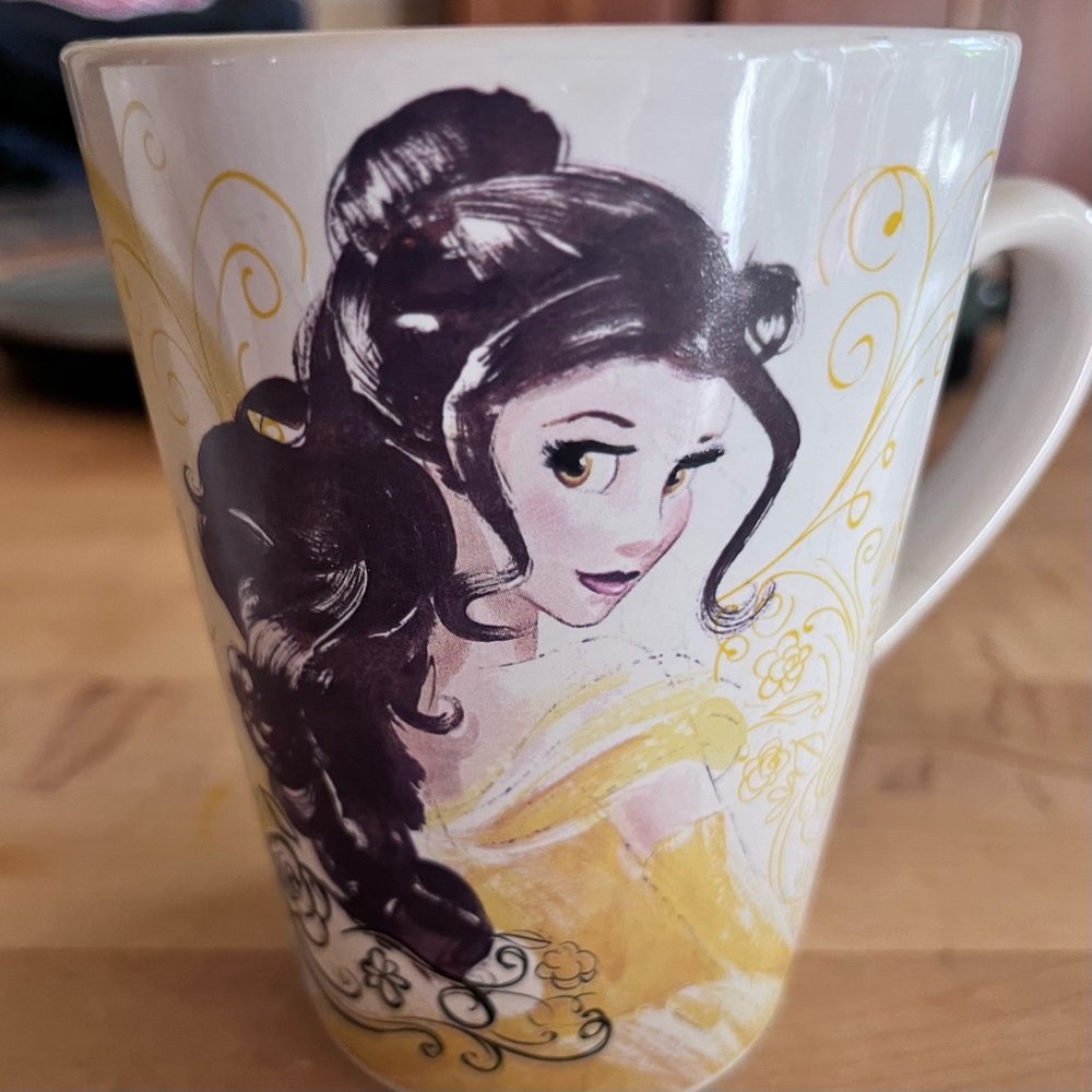 Disney Galerie Beauty and the Beast Princess Belle Heart of Gold Coffee Cup Mug